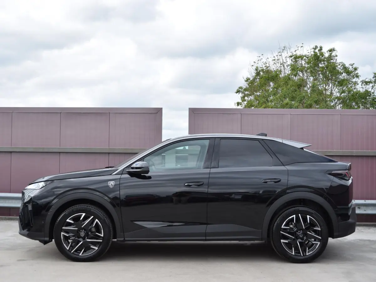 1.2 Hybrid 145 GT UIT VOORRAAD LEVERBAAR