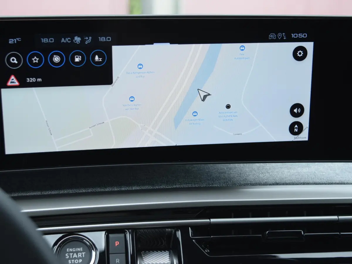 1.2 Hybrid 145 GT UIT VOORRAAD LEVERBAAR