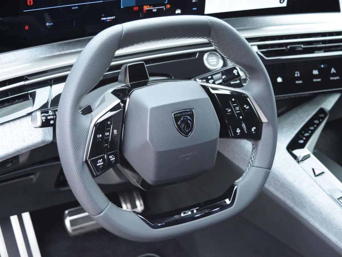 1.2 Hybrid 145 GT UIT VOORRAAD LEVERBAAR