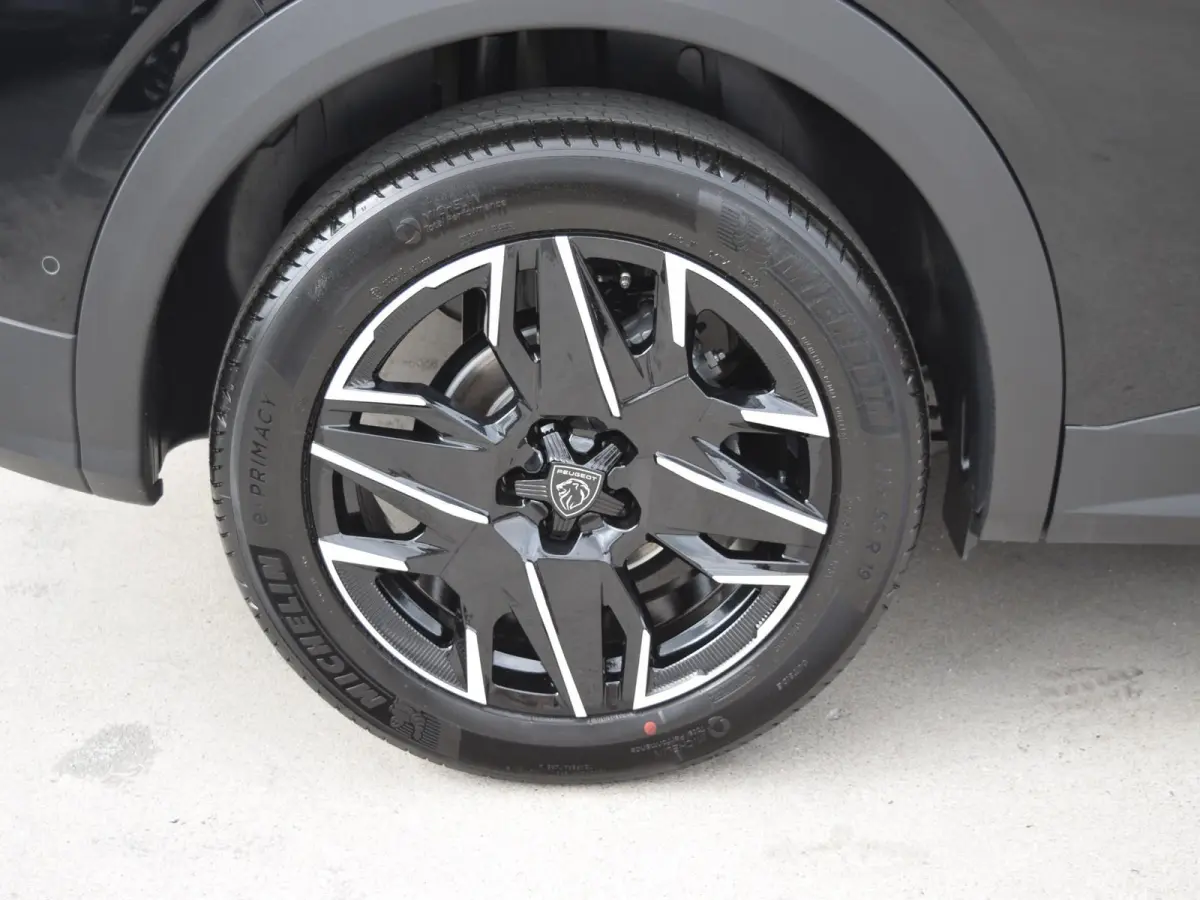 1.2 Hybrid 145 GT UIT VOORRAAD LEVERBAAR