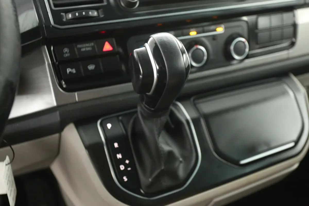 2.0 TDI L2H1 150PK | Dubbele Cabine | Automaat | Airco | Cruise | Trekhaak | Navi | Parkeersens.
