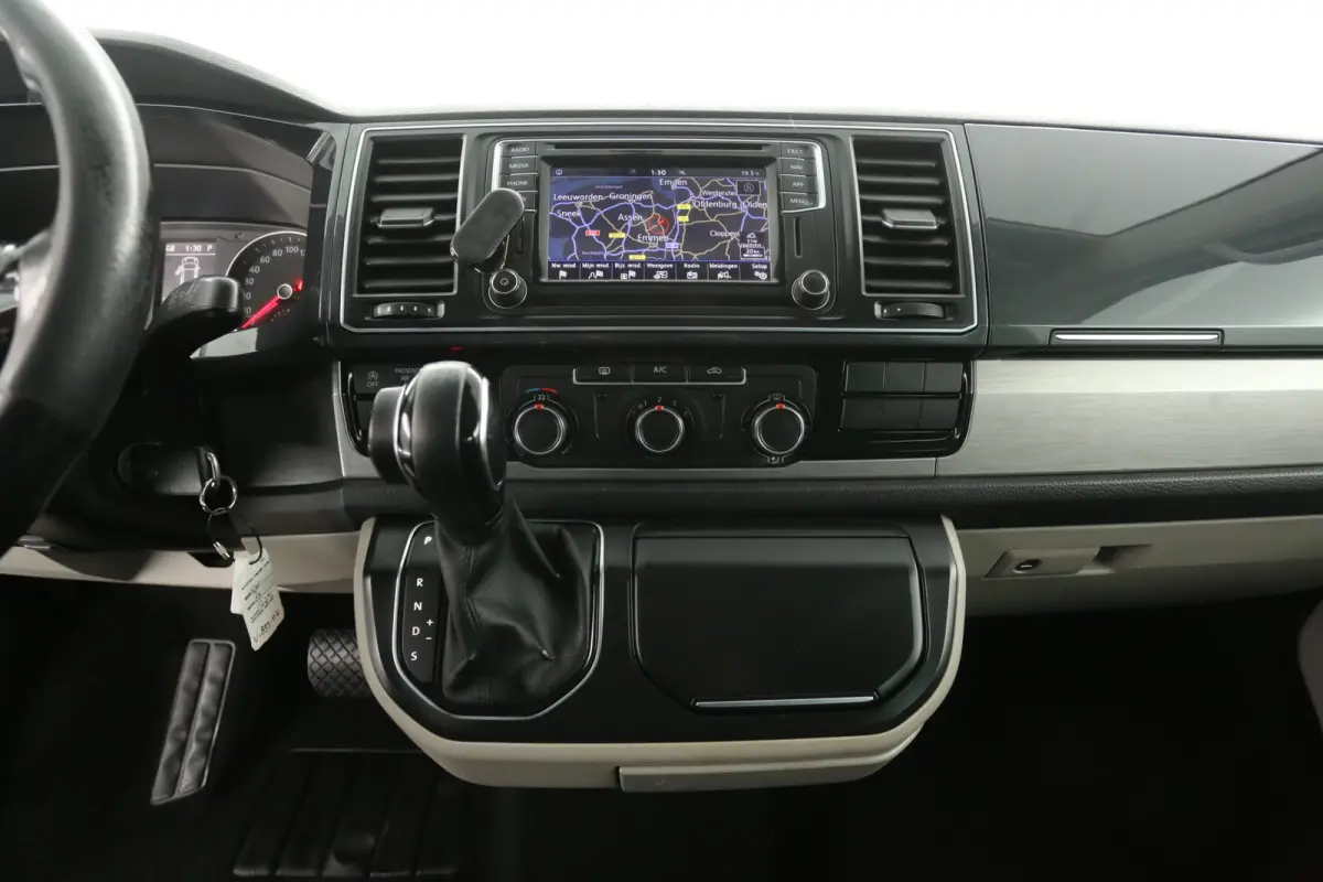 2.0 TDI L2H1 150PK | Dubbele Cabine | Automaat | Airco | Cruise | Trekhaak | Navi | Parkeersens.