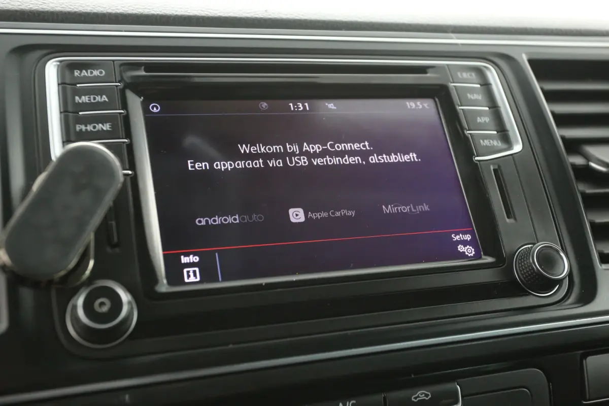 2.0 TDI L2H1 150PK | Dubbele Cabine | Automaat | Airco | Cruise | Trekhaak | Navi | Parkeersens.