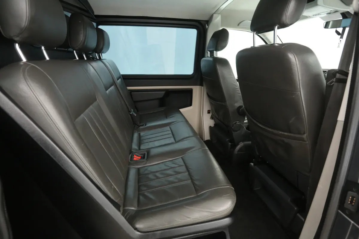 2.0 TDI L2H1 150PK | Dubbele Cabine | Automaat | Airco | Cruise | Trekhaak | Navi | Parkeersens.