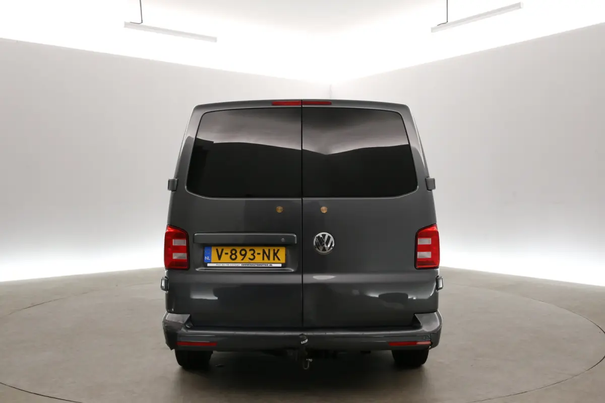 2.0 TDI L2H1 150PK | Dubbele Cabine | Automaat | Airco | Cruise | Trekhaak | Navi | Parkeersens.