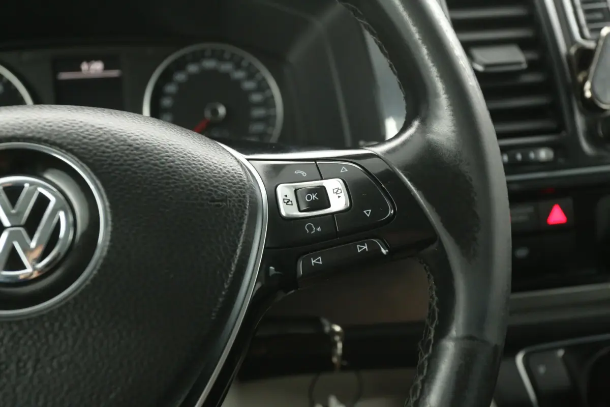 2.0 TDI L2H1 150PK | Dubbele Cabine | Automaat | Airco | Cruise | Trekhaak | Navi | Parkeersens.