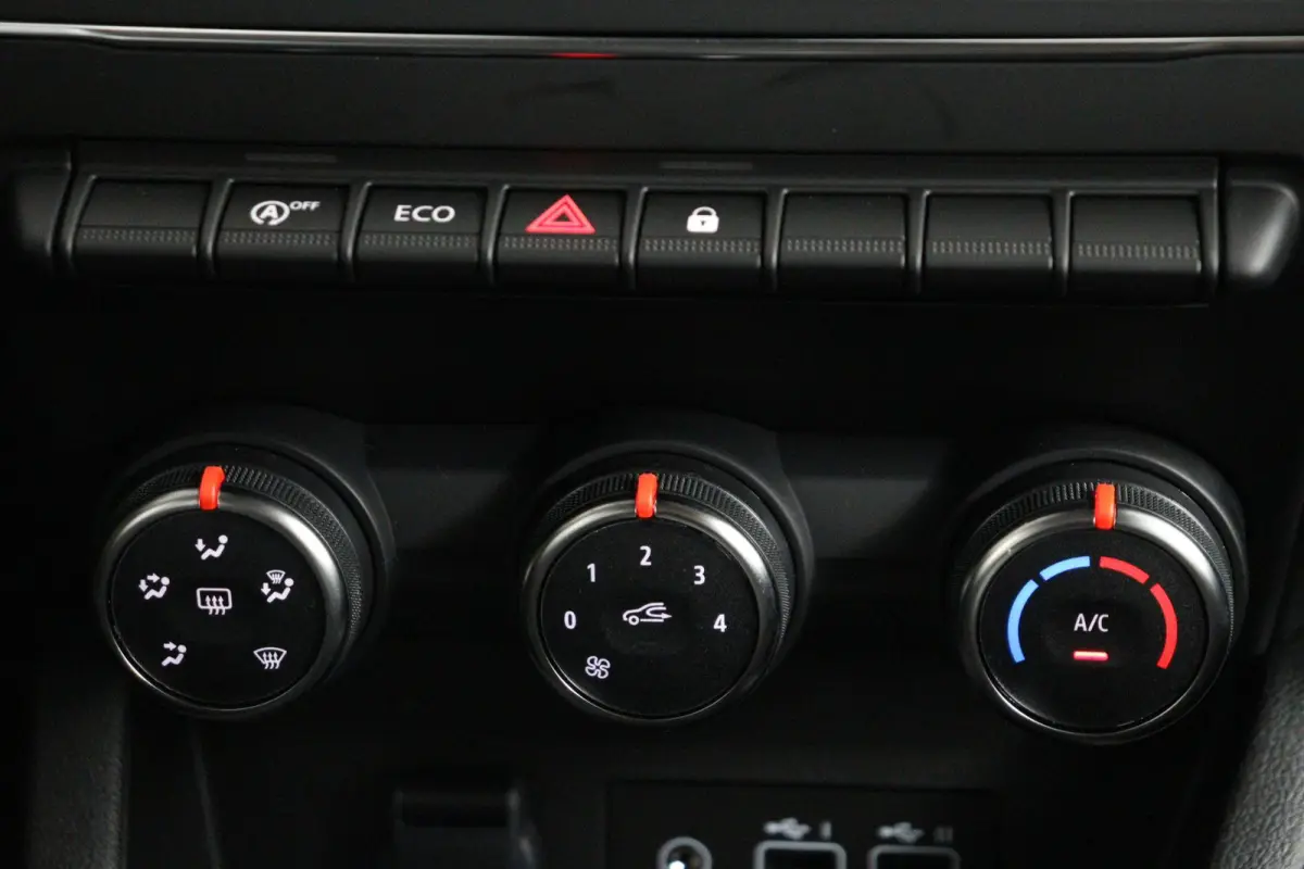 evolution TCe 90 | Achteruitrijcamera | Apple Carplay/Android Auto |