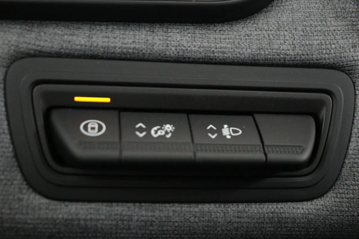 evolution TCe 90 | Achteruitrijcamera | Apple Carplay/Android Auto |
