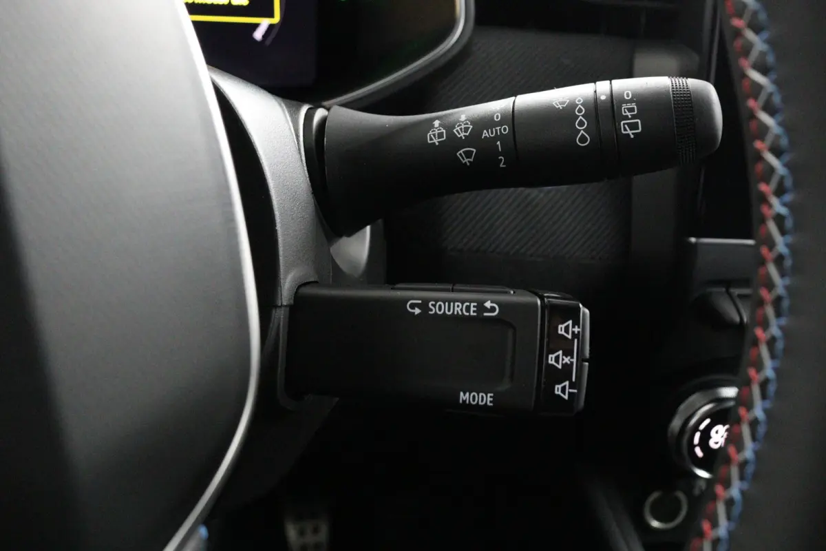 esprit Alpine full hybrid E-Tech 145 | BOSE Audio | Adapt. Cruise | Parkeercamera |