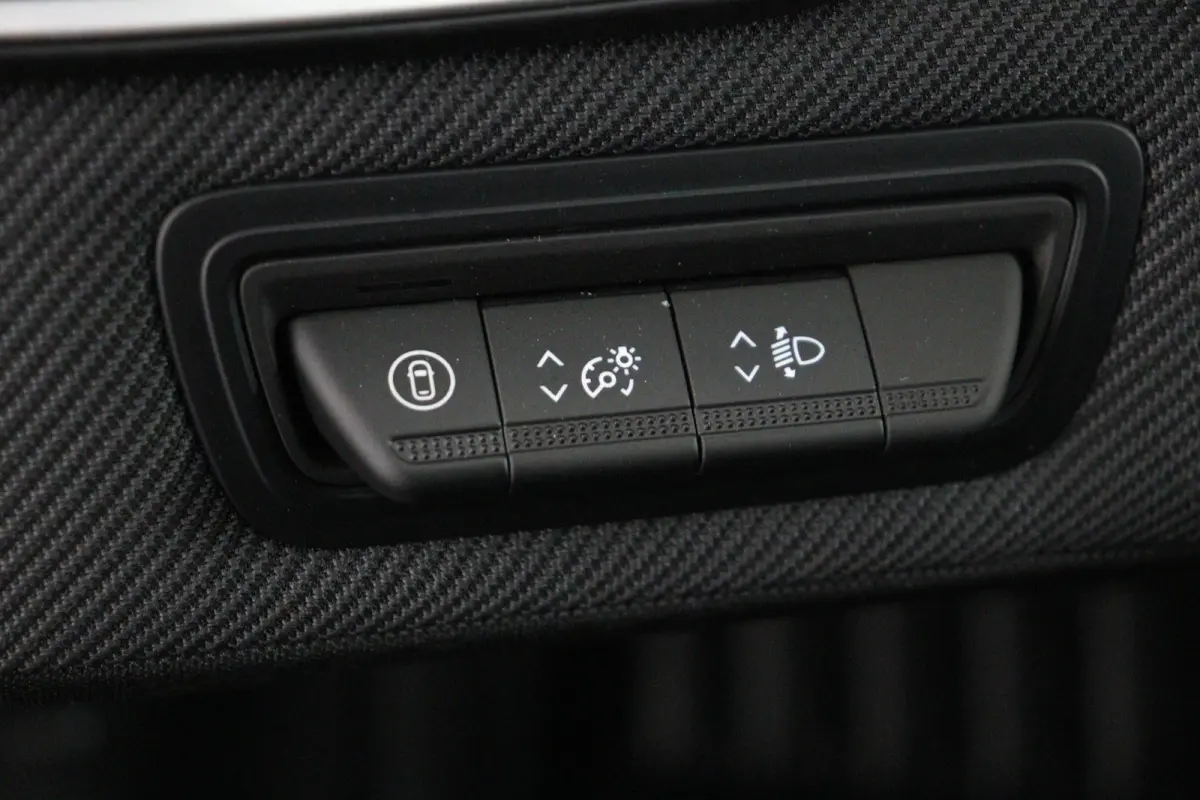 esprit Alpine full hybrid E-Tech 145 | BOSE Audio | Adapt. Cruise | Parkeercamera |