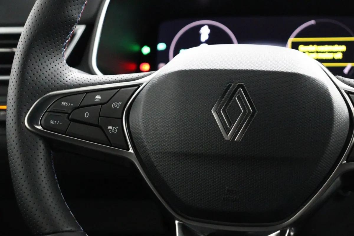 esprit Alpine full hybrid E-Tech 145 | BOSE Audio | Adapt. Cruise | Parkeercamera |