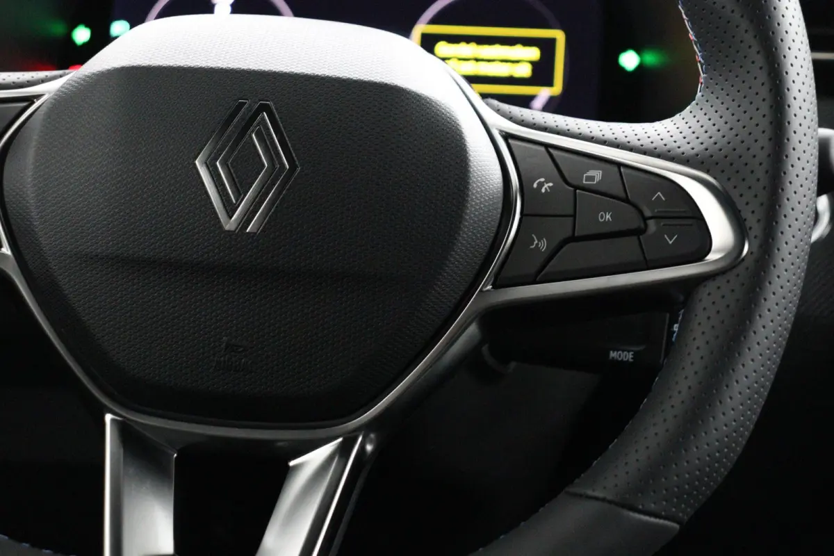 esprit Alpine full hybrid E-Tech 145 | BOSE Audio | Adapt. Cruise | Parkeercamera |