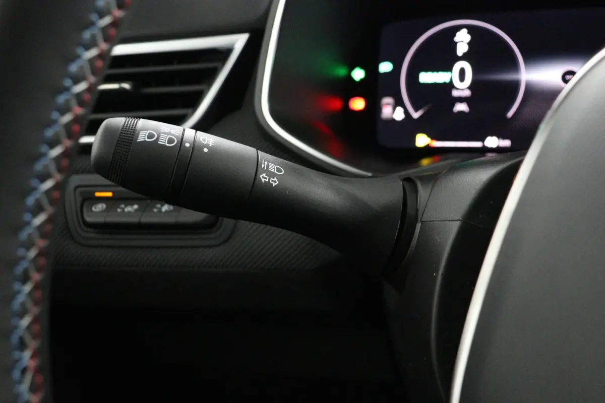 esprit Alpine full hybrid E-Tech 145 | BOSE Audio | Adapt. Cruise | Parkeercamera |