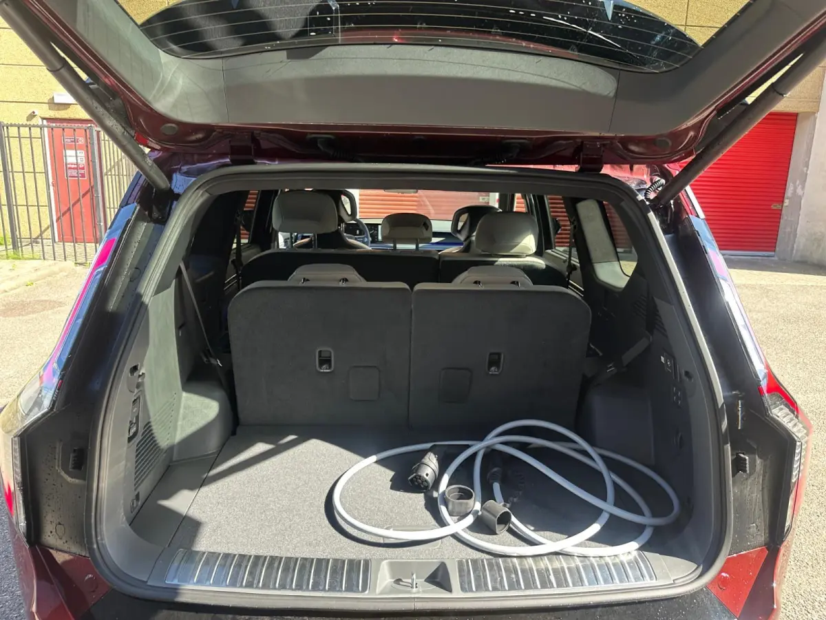 GT-line AWD 99,8 kwh 7 zits | 385 PK | Geventileerde/verwarmde stoelen | Wireless Carplay & Android auto | 2.500 kg trekgewicht | Meridian | Fabrieksgarantie t/m 19-6-2033 +3x 1 jaar*  | NAP