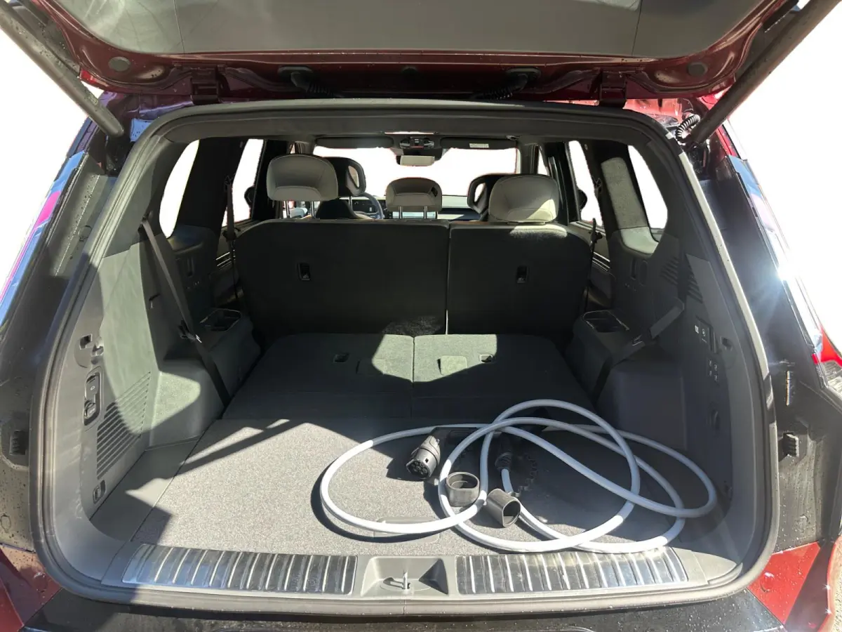 GT-line AWD 99,8 kwh 7 zits | 385 PK | Geventileerde/verwarmde stoelen | Wireless Carplay & Android auto | 2.500 kg trekgewicht | Meridian | Fabrieksgarantie t/m 19-6-2033 +3x 1 jaar*  | NAP