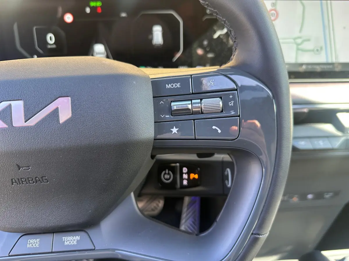GT-line AWD 99,8 kwh 7 zits | 385 PK | Geventileerde/verwarmde stoelen | Wireless Carplay & Android auto | 2.500 kg trekgewicht | Meridian | Fabrieksgarantie t/m 19-6-2033 +3x 1 jaar*  | NAP