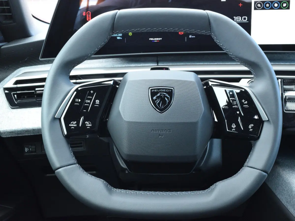 Allure Long Range 97 kWh 7p UIT VOORRAAD LEVERBAAR