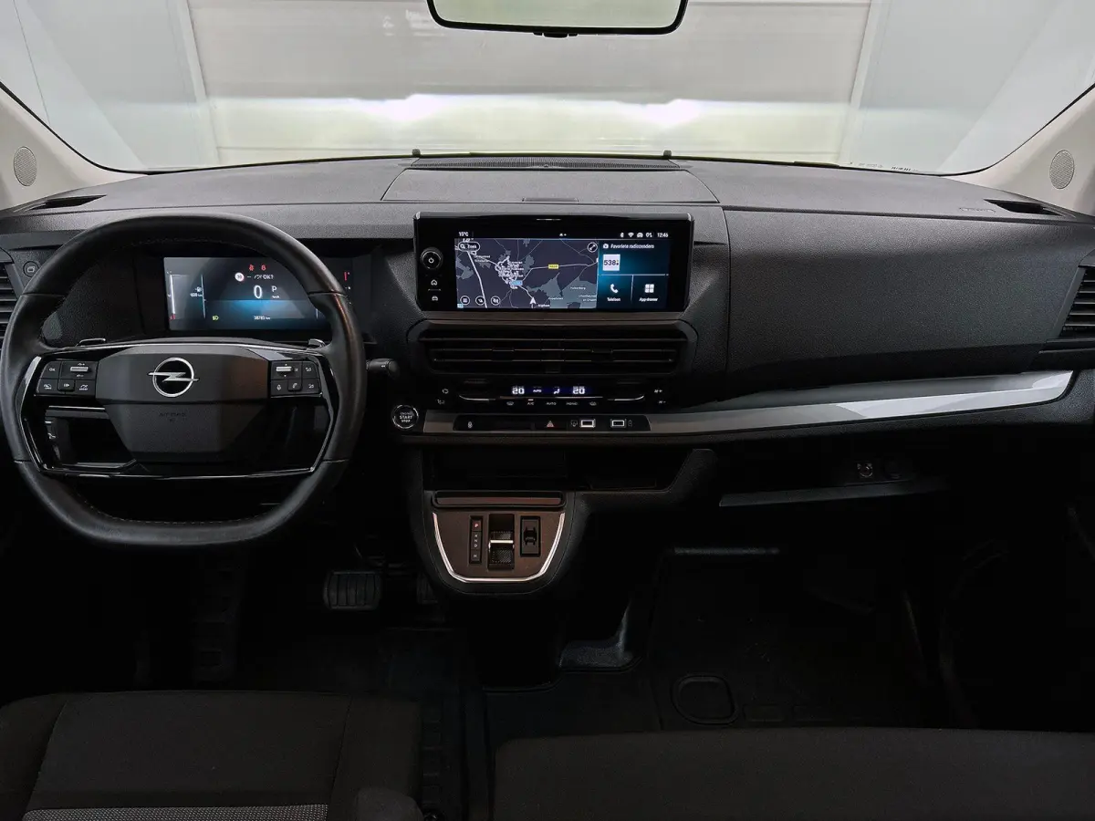 2.0 180PK L3 Automaat Dubbele Cabine 2 schuifdeuren Android Auto/Apple CarPlay Navigatie Keyless Entry&Start Climate Control Camera Cruise Control Houten afwerking laadruimte Trekhaak lichtm