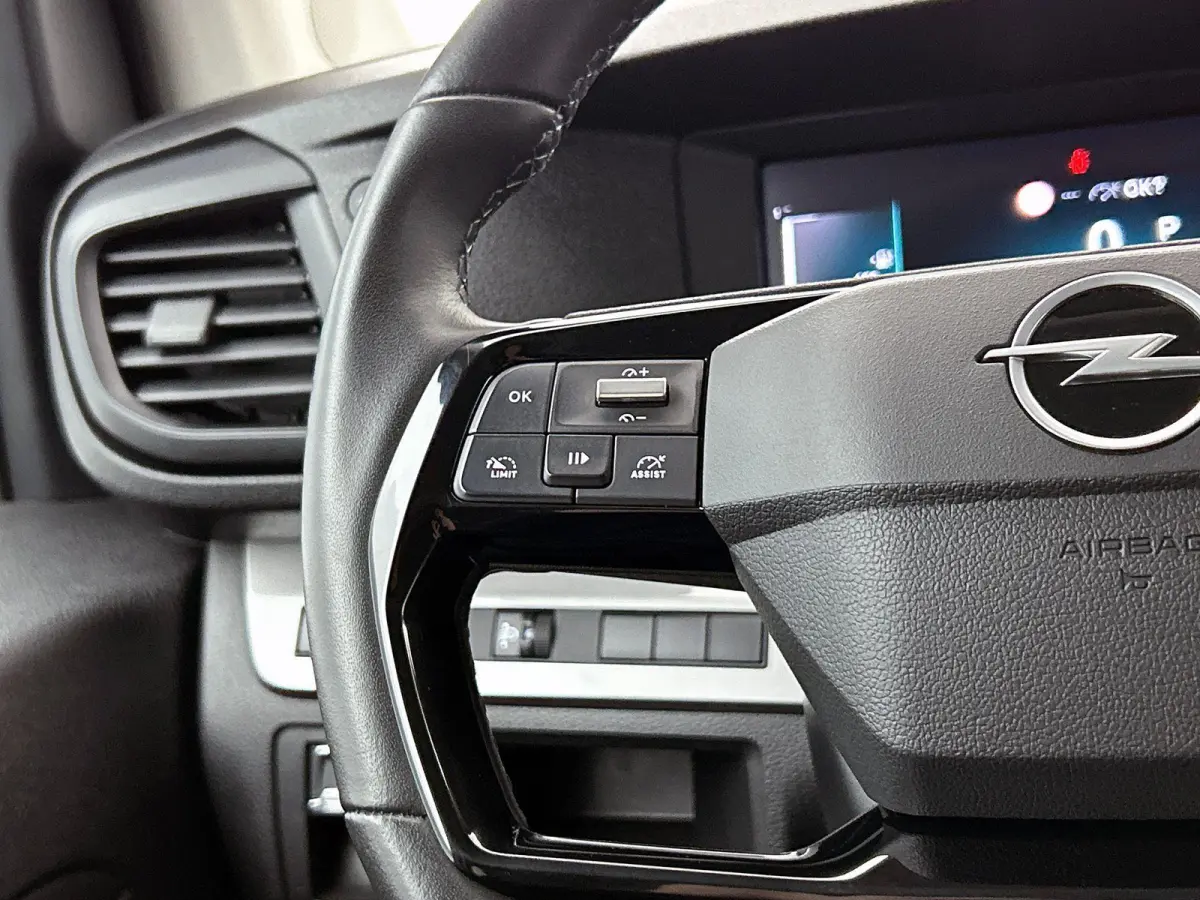 2.0 180PK L3 Automaat Dubbele Cabine 2 schuifdeuren Android Auto/Apple CarPlay Navigatie Keyless Entry&Start Climate Control Camera Cruise Control Houten afwerking laadruimte Trekhaak lichtm