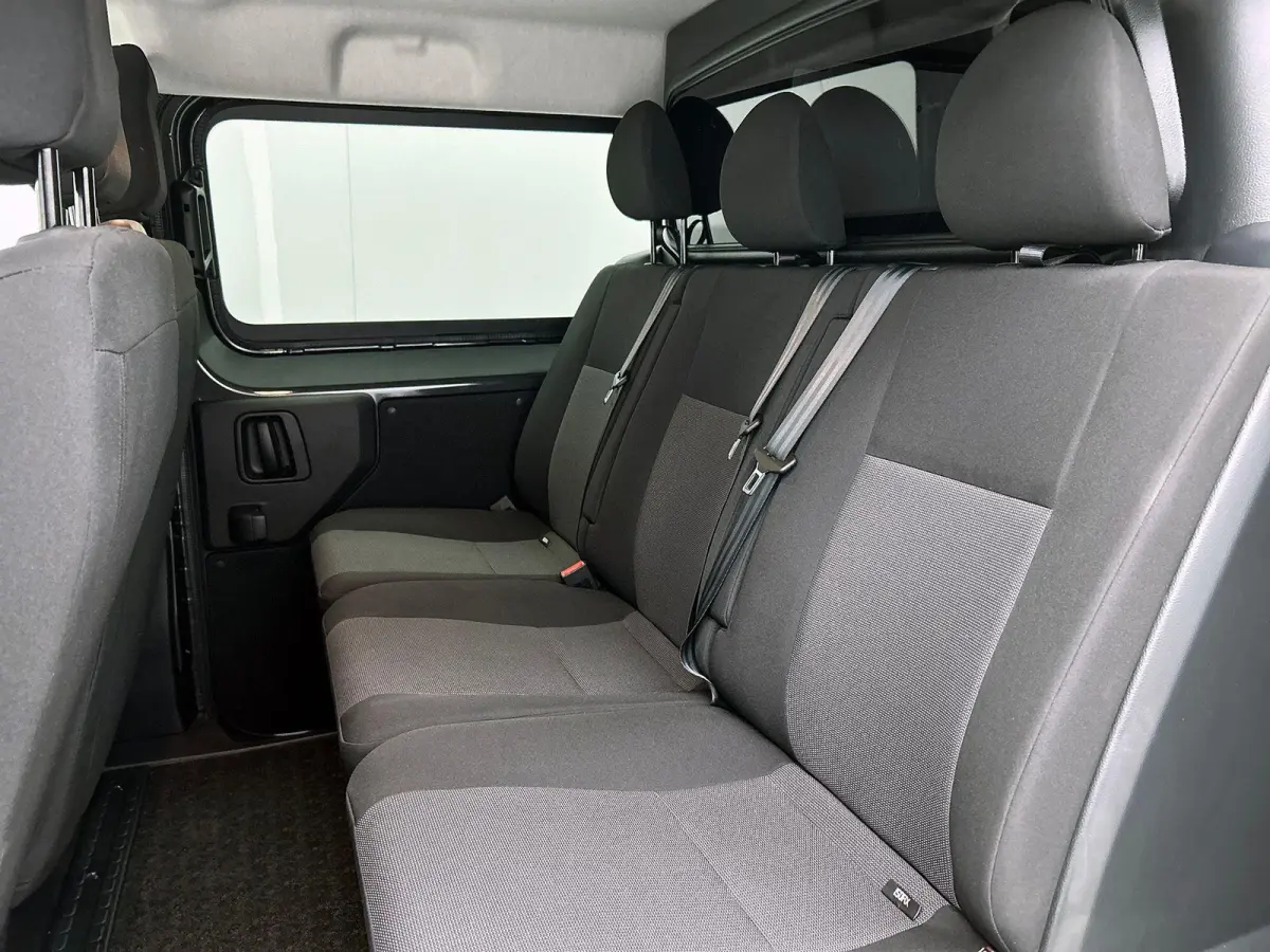 2.0 180PK L3 Automaat Dubbele Cabine 2 schuifdeuren Android Auto/Apple CarPlay Navigatie Keyless Entry&Start Climate Control Camera Cruise Control Houten afwerking laadruimte Trekhaak lichtm