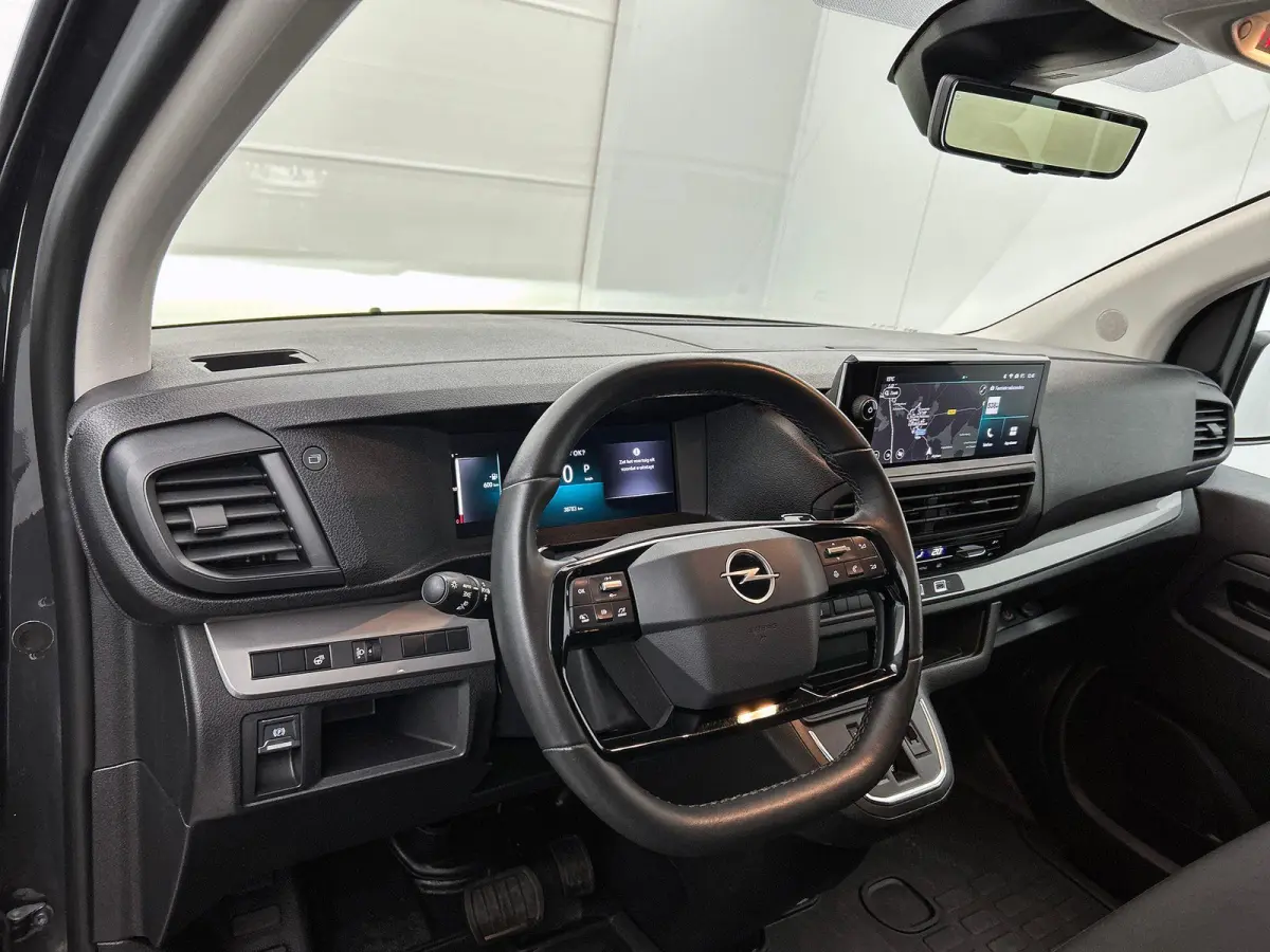 2.0 180PK L3 Automaat Dubbele Cabine 2 schuifdeuren Android Auto/Apple CarPlay Navigatie Keyless Entry&Start Climate Control Camera Cruise Control Houten afwerking laadruimte Trekhaak lichtm