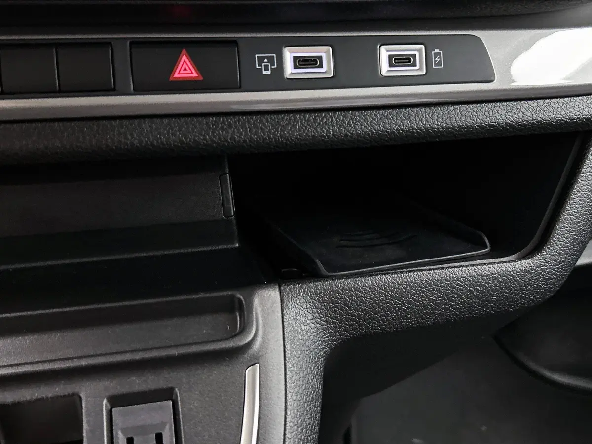 2.0 180PK L3 Automaat Dubbele Cabine 2 schuifdeuren Android Auto/Apple CarPlay Navigatie Keyless Entry&Start Climate Control Camera Cruise Control Houten afwerking laadruimte Trekhaak lichtm
