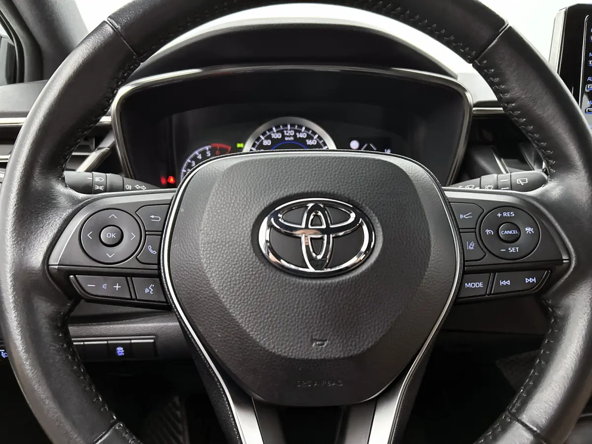 1.8 Hybrid Business / Pdc+Camera / Radio multimedia / Airco-ecc. / Apk 09-2027