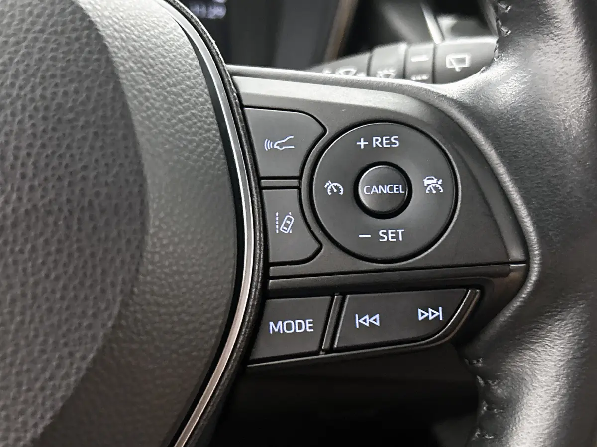 1.8 Hybrid Business / Pdc+Camera / Radio multimedia / Airco-ecc. / Apk 09-2027