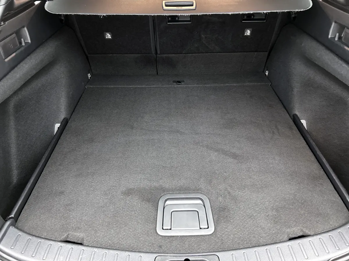 1.8 Hybrid Business / Pdc+Camera / Radio multimedia / Airco-ecc. / Apk 09-2027
