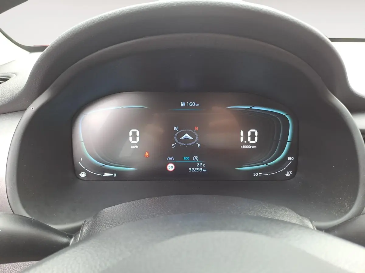 1.0i Turbo MHEV ComfortLine 100 PK | 1e Eigenaar | Airco | Bluetooth | Camera | Cruise control | Metallic lak | Fabrieksgarantie t/m 3-7-2031 | NAP