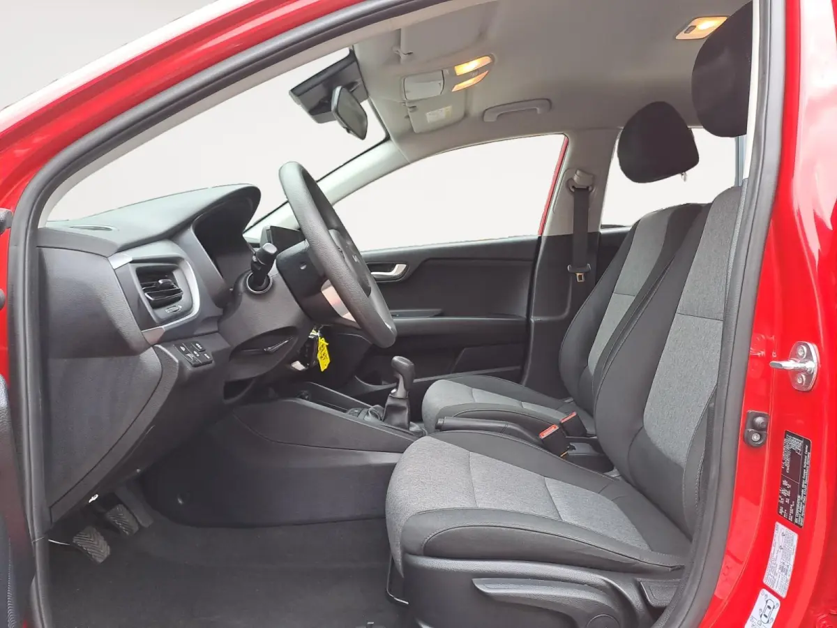 1.0i Turbo MHEV ComfortLine 100 PK | 1e Eigenaar | Airco | Bluetooth | Camera | Cruise control | Metallic lak | Fabrieksgarantie t/m 3-7-2031 | NAP