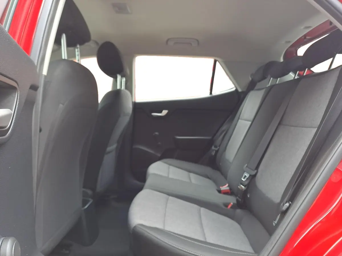 1.0i Turbo MHEV ComfortLine 100 PK | 1e Eigenaar | Airco | Bluetooth | Camera | Cruise control | Metallic lak | Fabrieksgarantie t/m 3-7-2031 | NAP