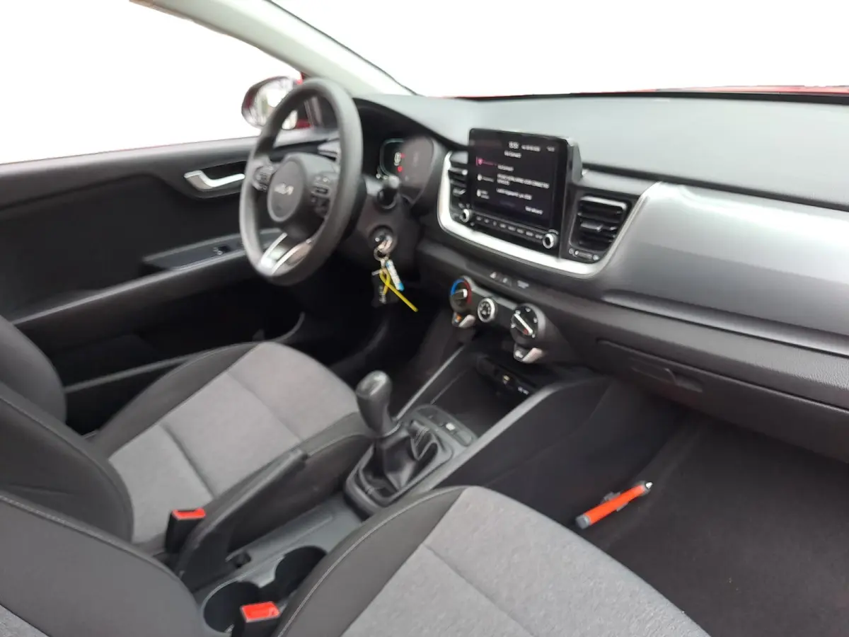 1.0i Turbo MHEV ComfortLine 100 PK | 1e Eigenaar | Airco | Bluetooth | Camera | Cruise control | Metallic lak | Fabrieksgarantie t/m 3-7-2031 | NAP