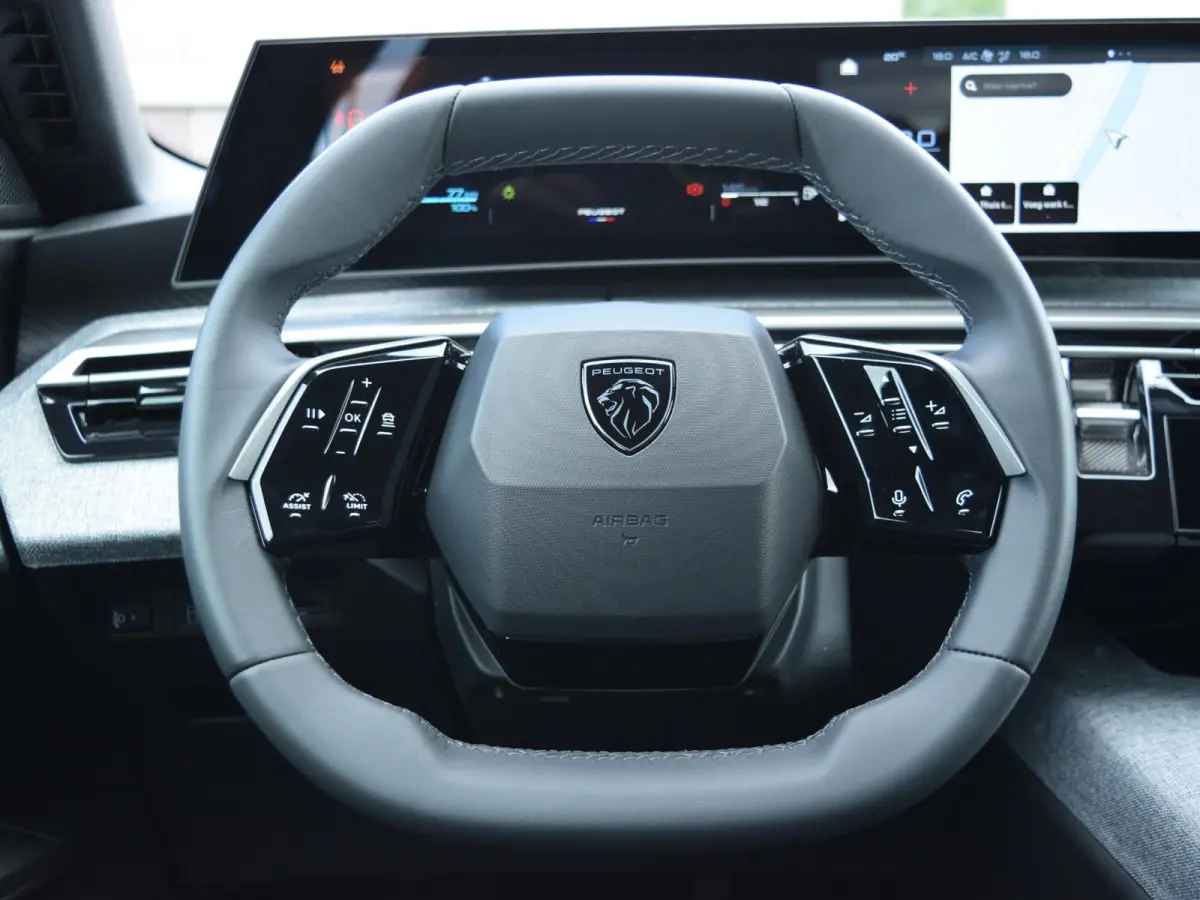 1.6 Plug-in Hybrid 225 Allure 7p UIT VOORRAAD LEVERBAAR