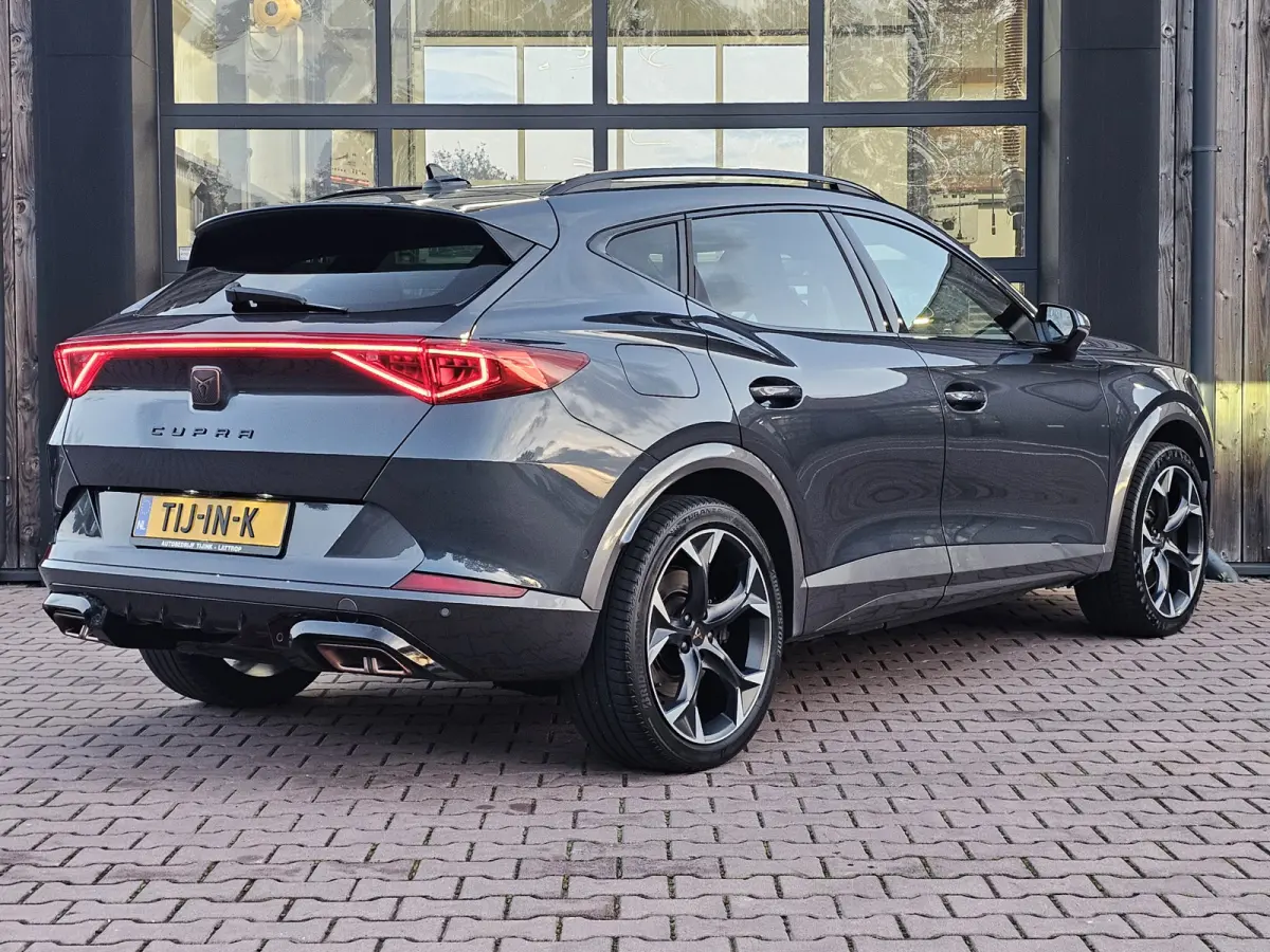 1.4 e-Hybrid VZ Performance 245PK | LED | Trekhaak | Stoel- & stuurverw. | Park Assist | Camera | ACC | App-connect | Sportstoelen | DCC |  Keyless |