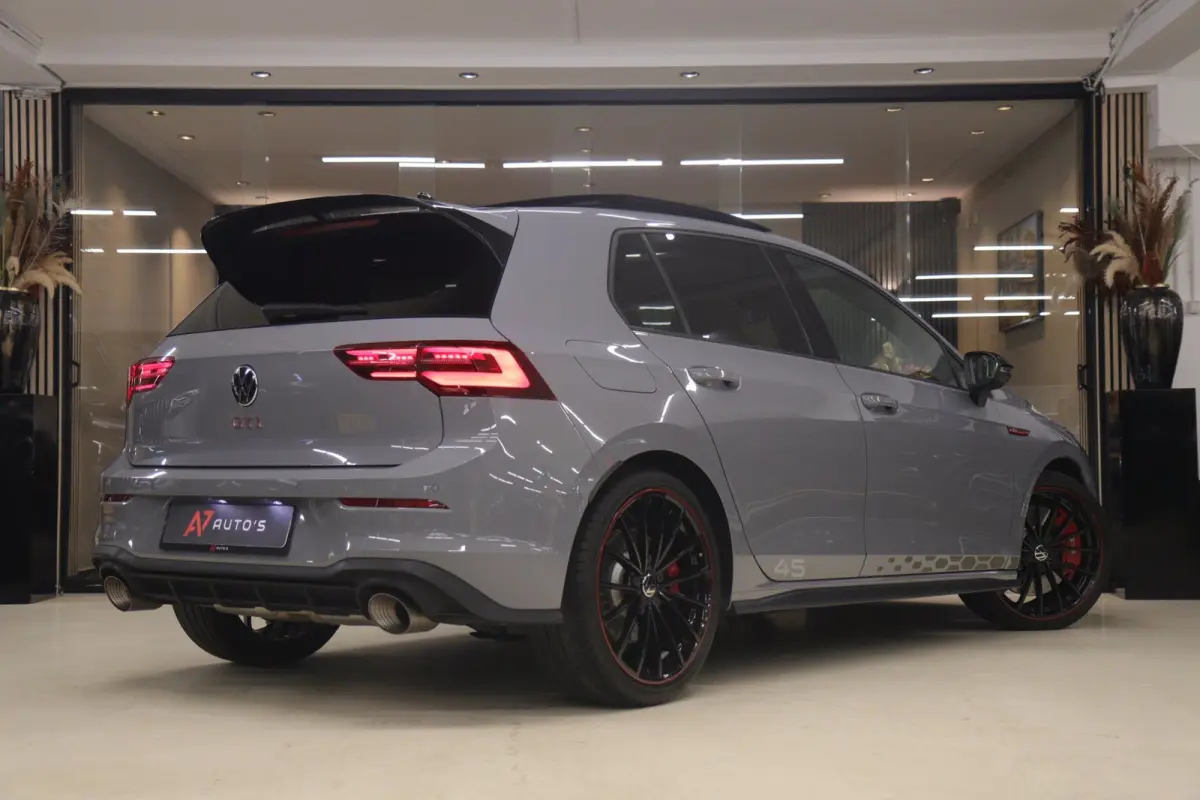 2.0 TSI GTI 45 JAHRE CLUBSPORT AKRA/PANO/ACC/DCC/CAM/HUD/CARPLAY/IQ/VOLL