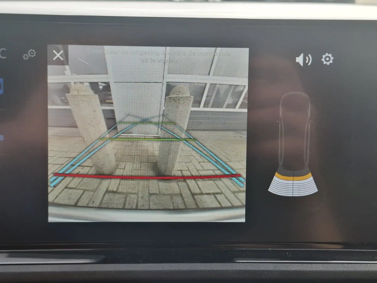 Comfort 50 kWh | Apple Carplay/Android Auto | Bluetooth | Cruise Control | Achteruirijcamera | Parkeersensoren Achter | Airco | Zijschuifeur Rechts |