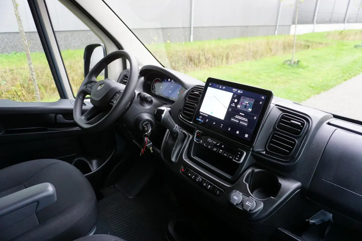 2.2 BlueHDi 180 L4H3 3.5t Zwaar Automaat |In topstaat |Full-Option |Adaptive Cruise |Groot scherm |Full-LED |Parkeersensoren rondom |2e airbag |BPM voordeel! |Mooie camperbasis