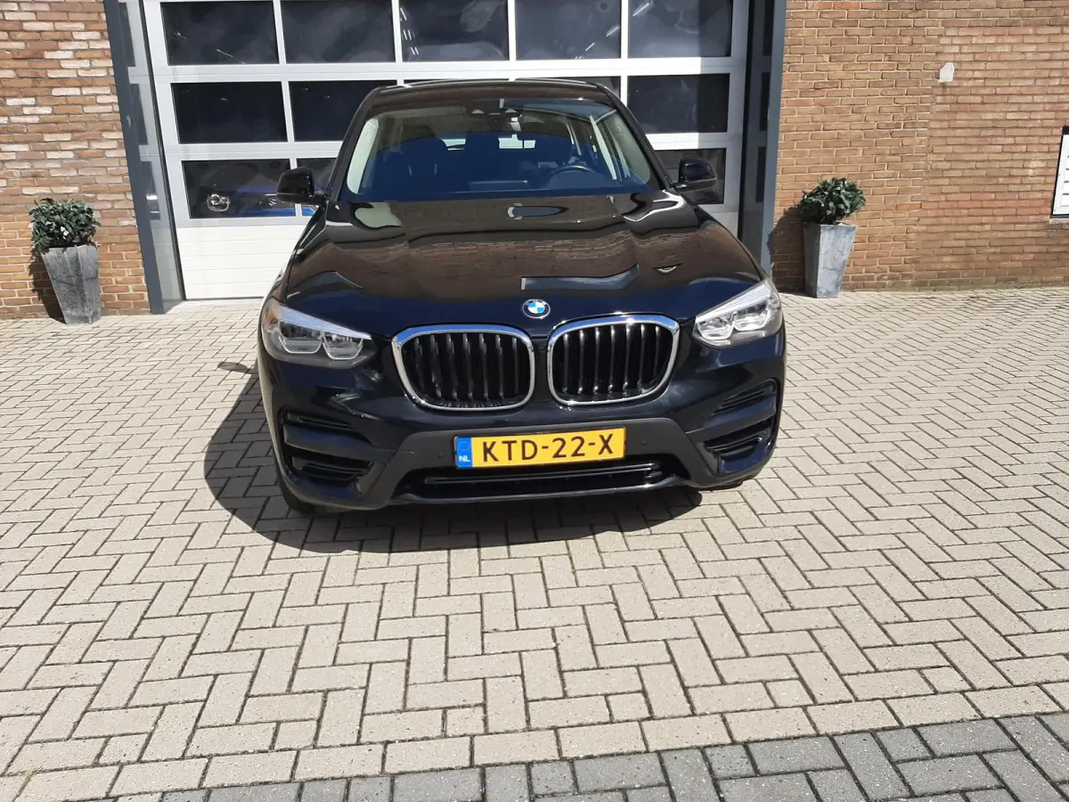 xDrive30e Business Edition TREKHAAK