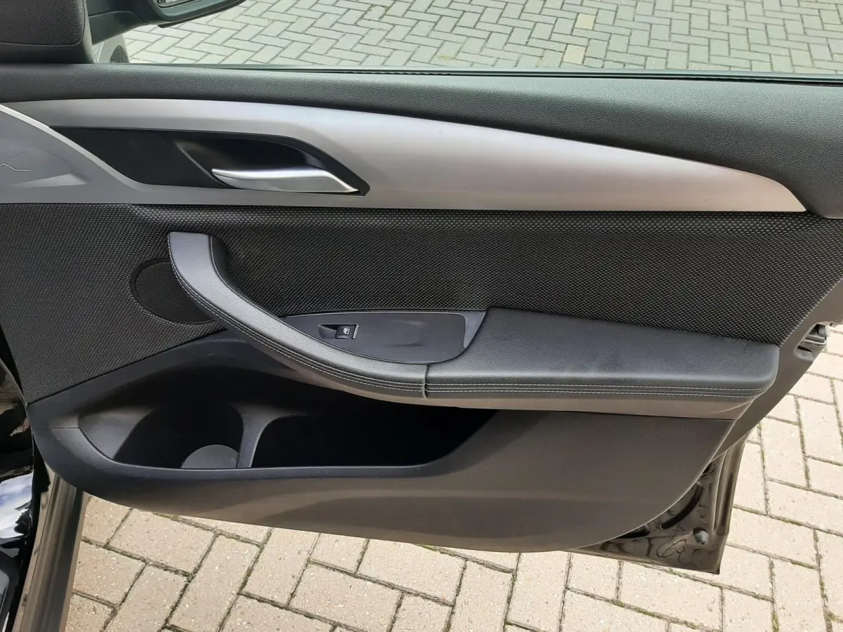 xDrive30e Business Edition TREKHAAK