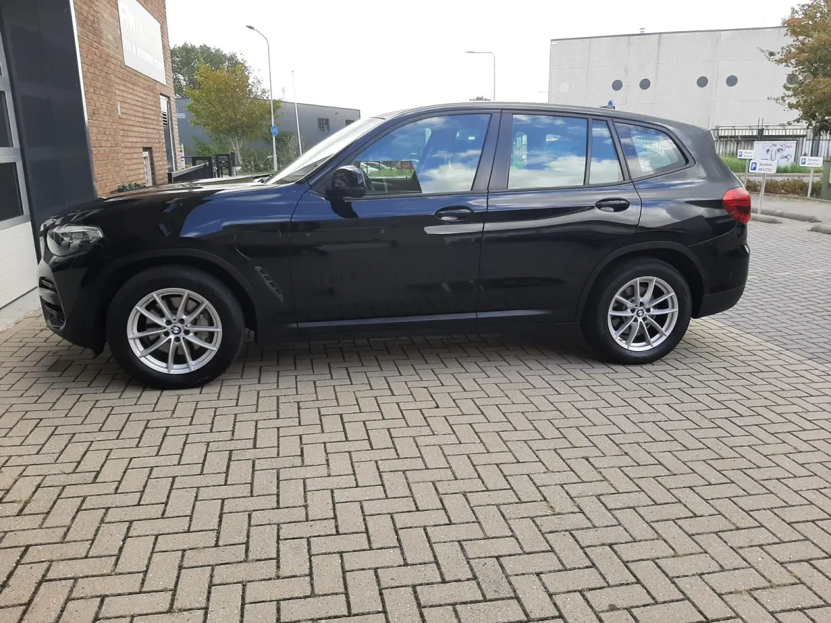 xDrive30e Business Edition TREKHAAK