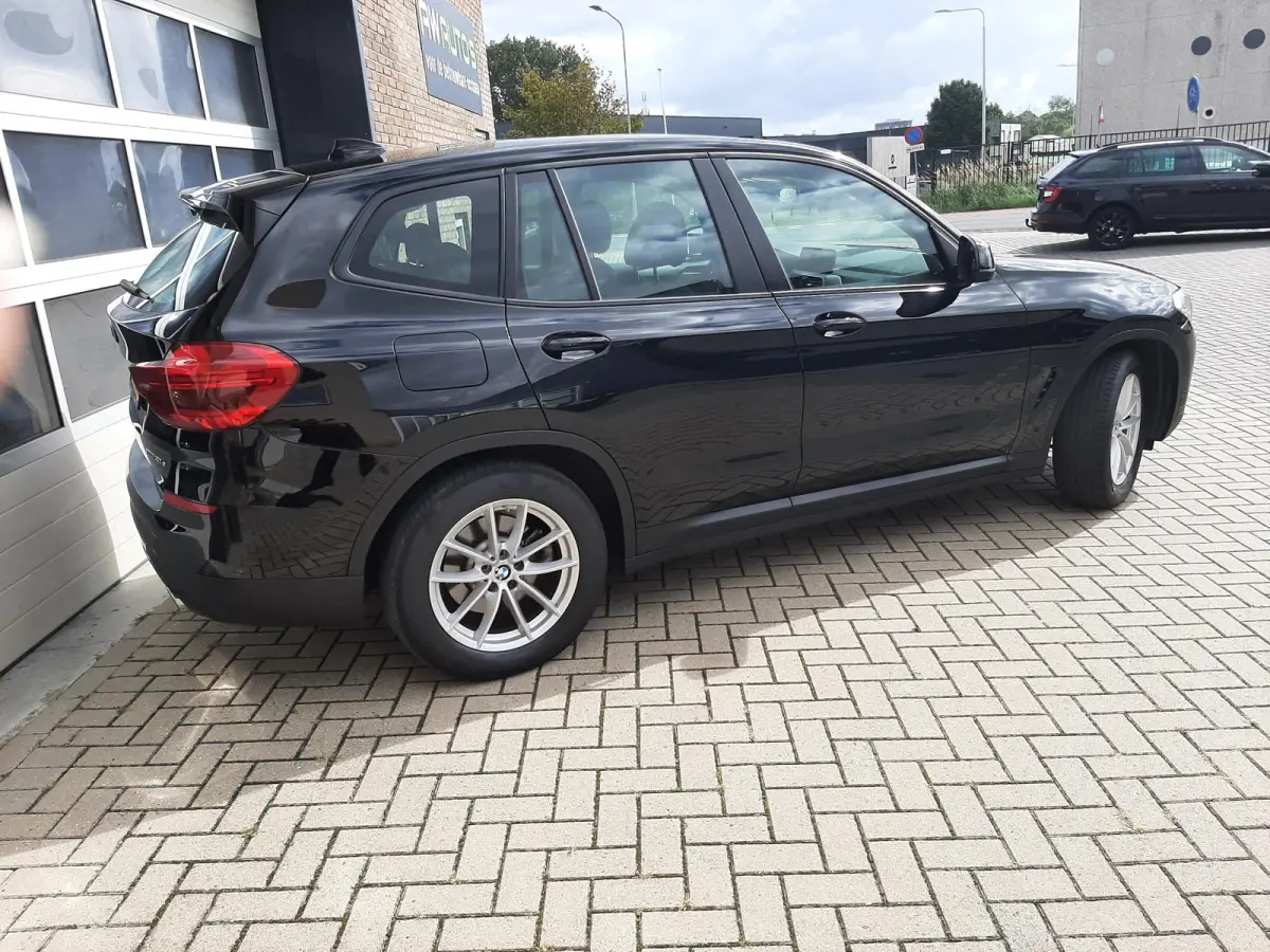xDrive30e Business Edition TREKHAAK
