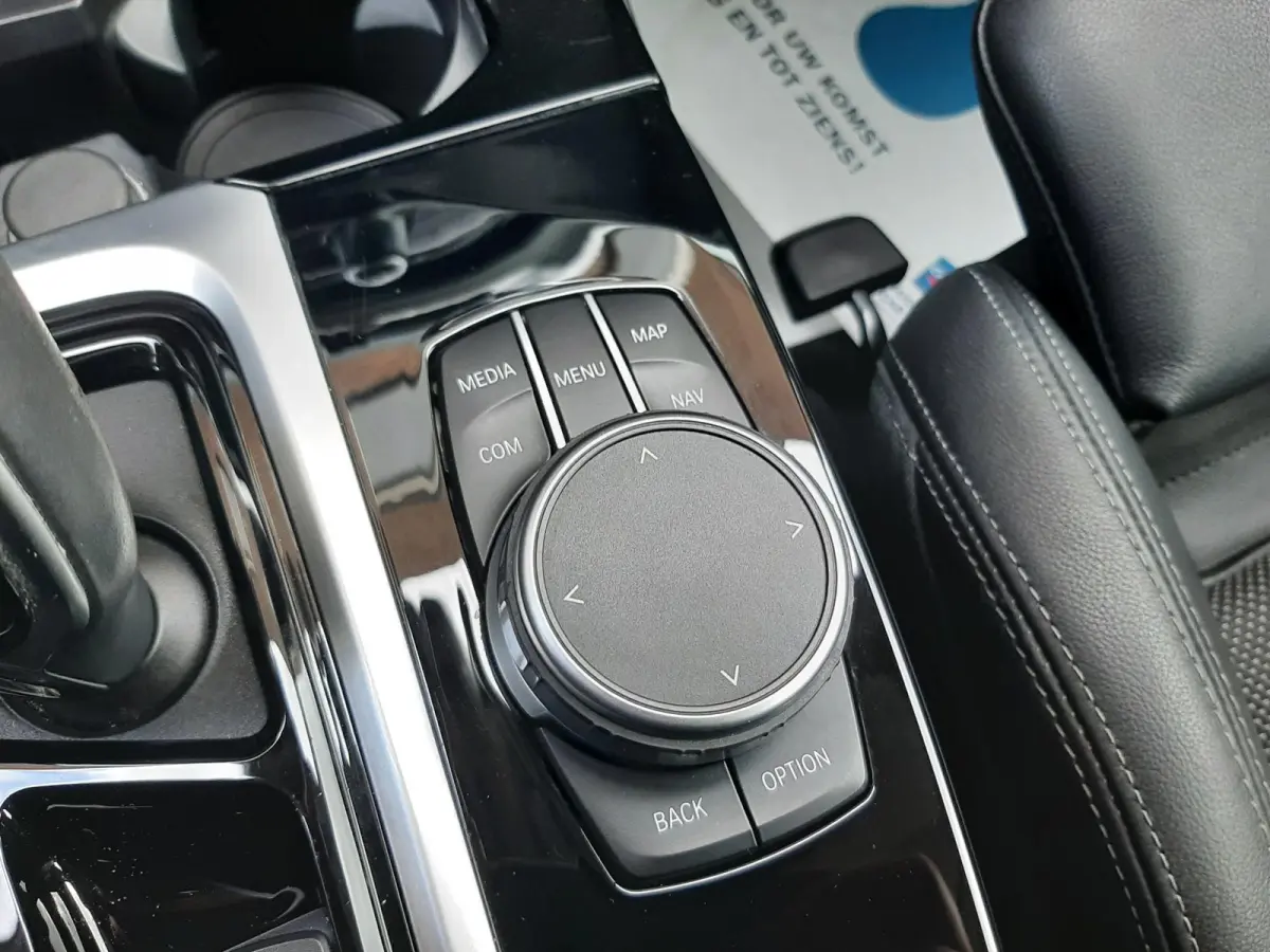 xDrive30e Business Edition TREKHAAK