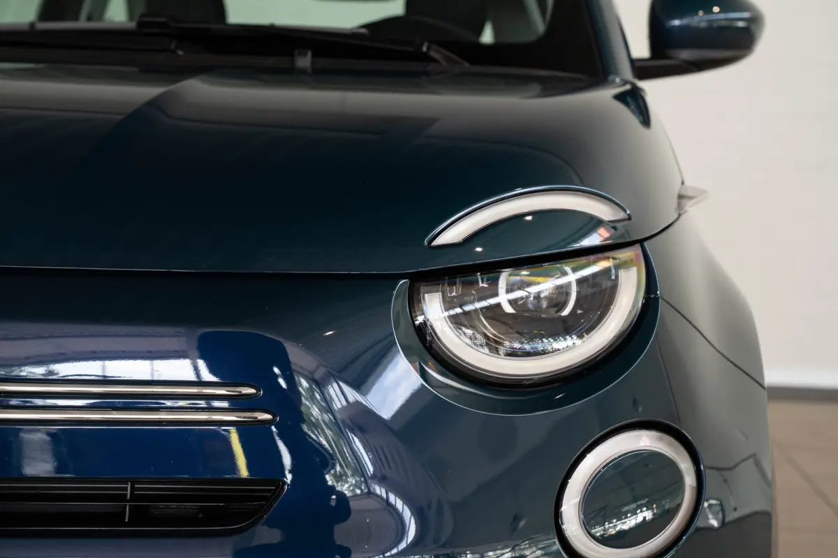 1.0 Hybrid Torino Launch Edition | Tot 8 Jaar Garantie | Climate Controle | Apple Carplay & Android Auto | Parkeersensoren | Lichtmetalen velgen |