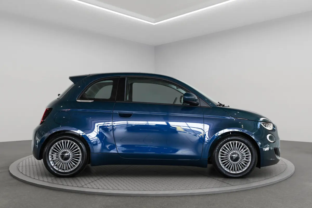 1.0 Hybrid Torino Launch Edition | Tot 8 Jaar Garantie | Climate Controle | Apple Carplay & Android Auto | Parkeersensoren | Lichtmetalen velgen |