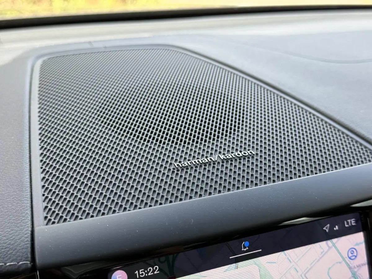 B5 Inscription | Trekhaak | Pano dak | Head up display | Bliss | Keyless |