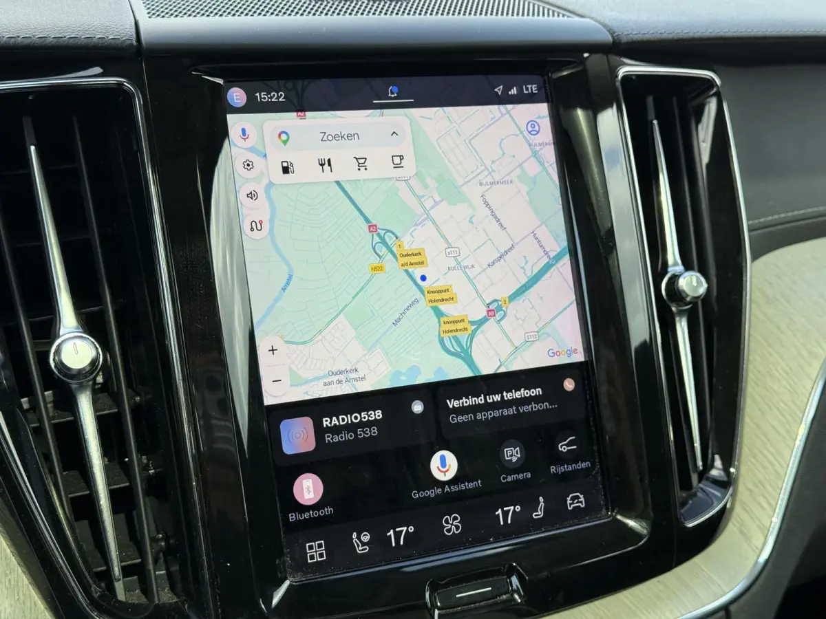 B5 Inscription | Trekhaak | Pano dak | Head up display | Bliss | Keyless |