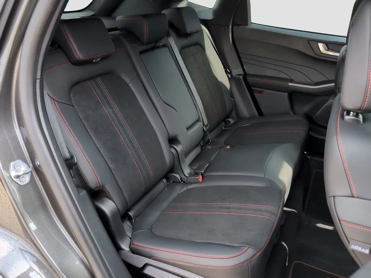 2.5 PHEV ST-Line X | Achterbank verwarmd | All Weather banden | Bang & Olufsen Sound System