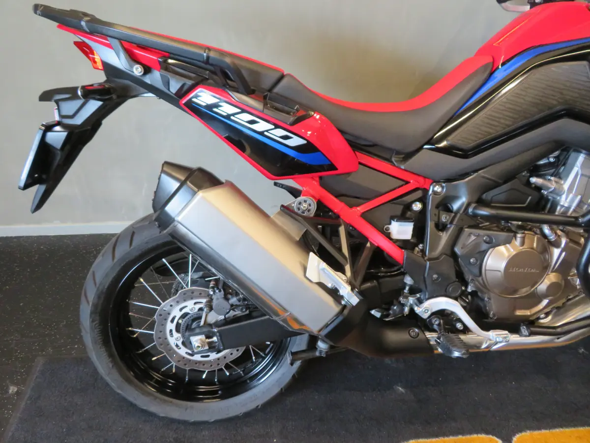 CRF 1100 AFRICA TWIN NIEUWSTAAT!!