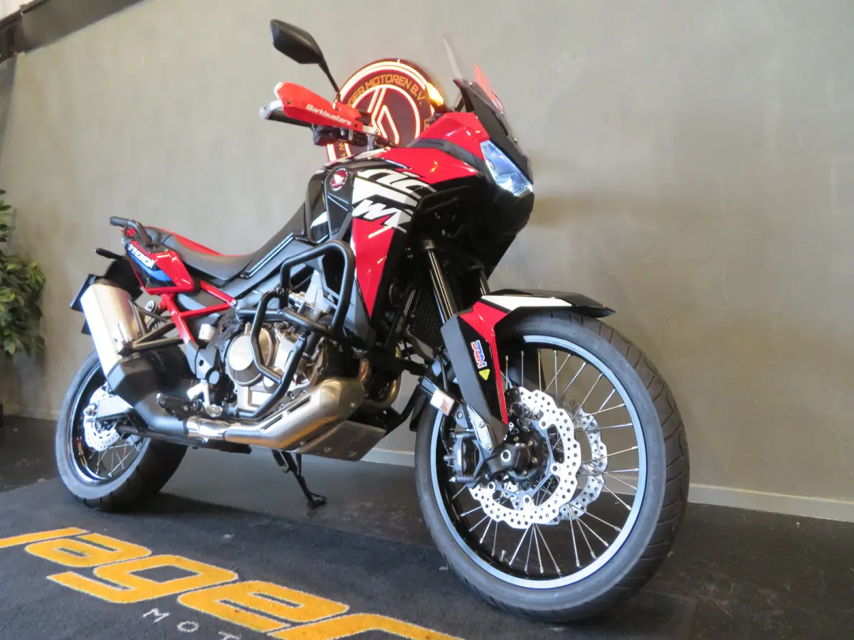 CRF 1100 AFRICA TWIN NIEUWSTAAT!!